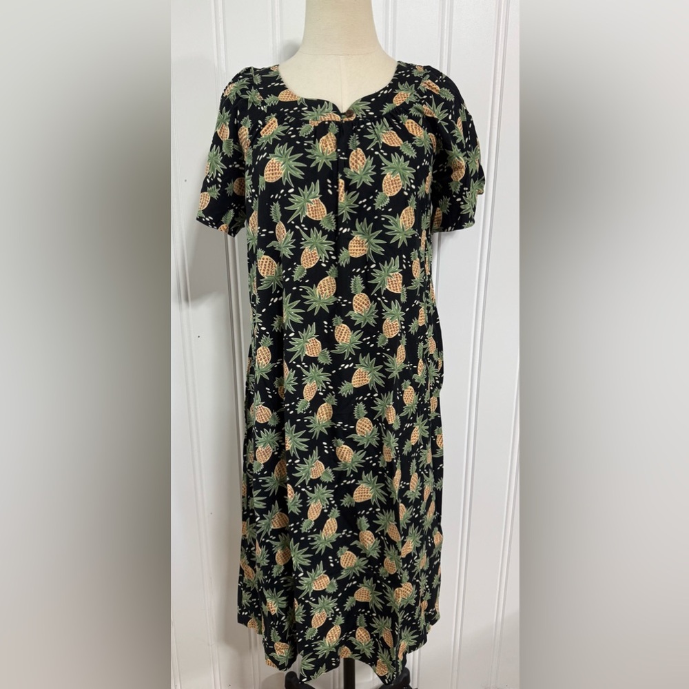 Tori Richard Honolulu Pineapple Mumu Dress size S